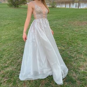 Stunning, Sparkly, Formal Prom Dress